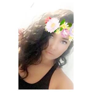 Meet your Posher, Carolina